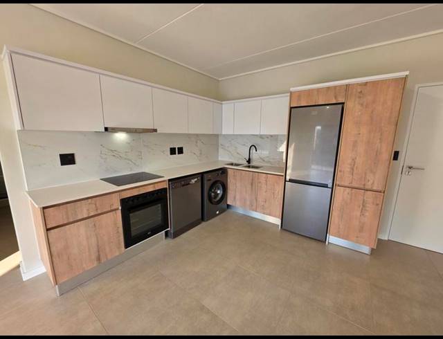 2 BEDROOM PROPERTY TO RENT IN MOOIKLOOF
